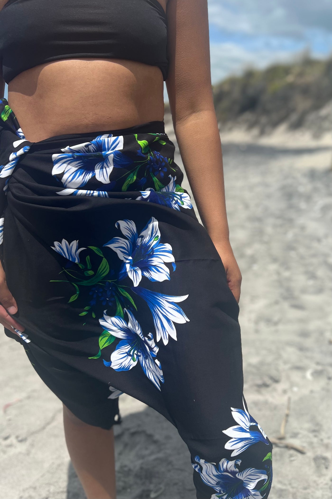 Black Lily Sarong