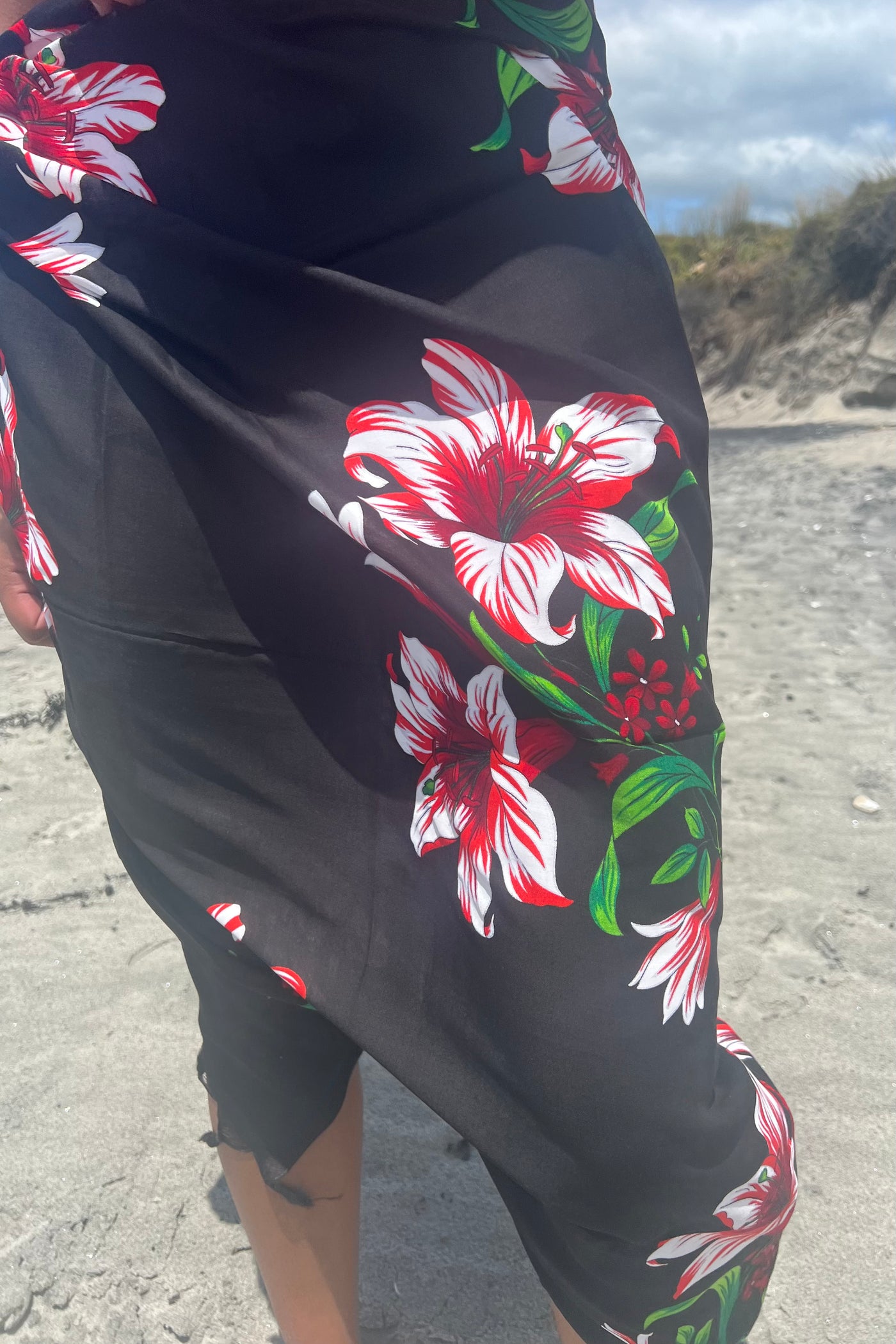 Black Lily Sarong